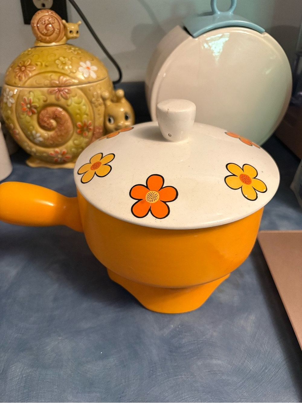 Vintage floral groovy flower power or age electric fondue pot